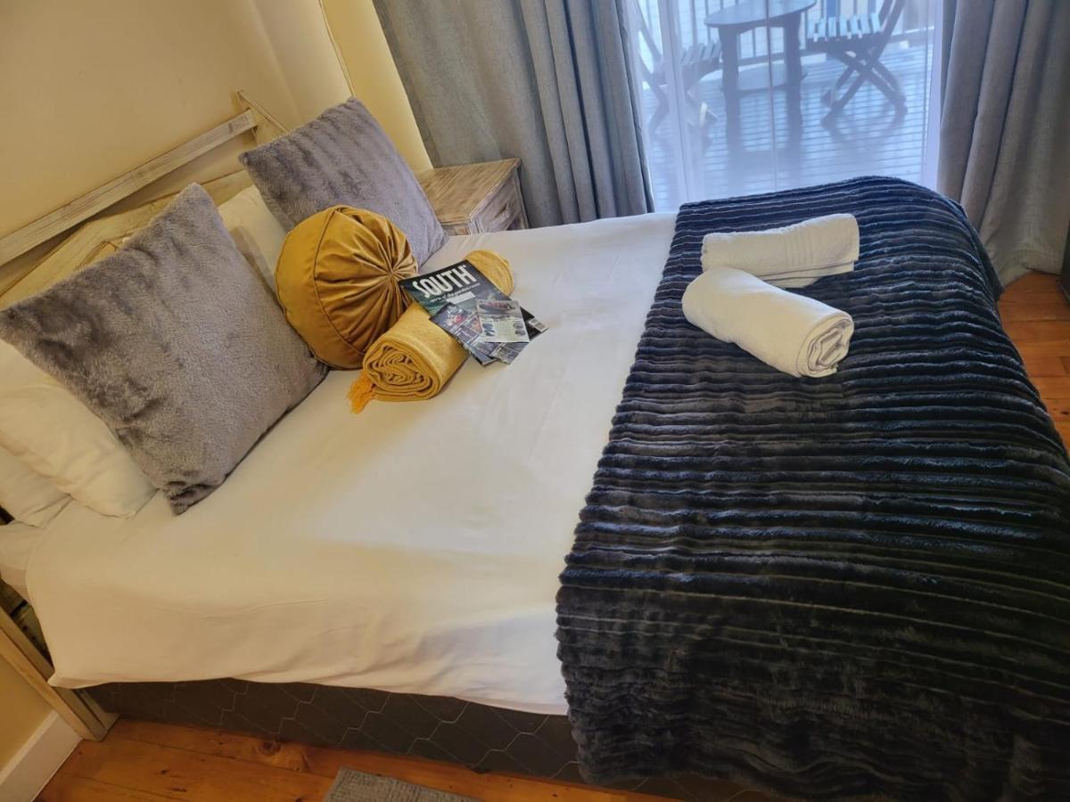 Point Village Guest House Mossel Bay Esterno foto