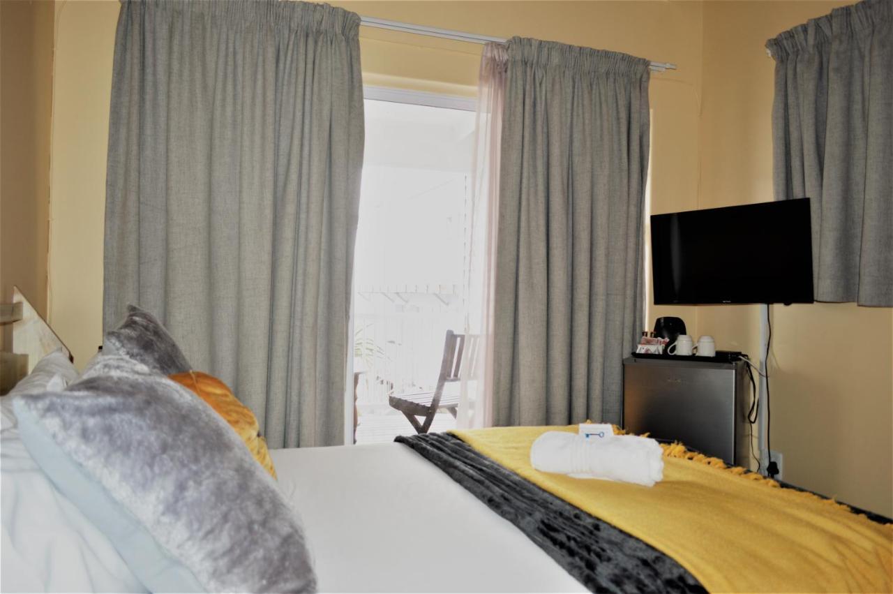 Point Village Guest House Mossel Bay Esterno foto