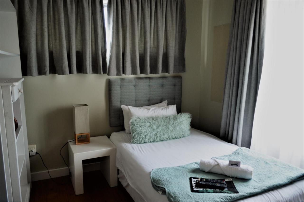 Point Village Guest House Mossel Bay Esterno foto